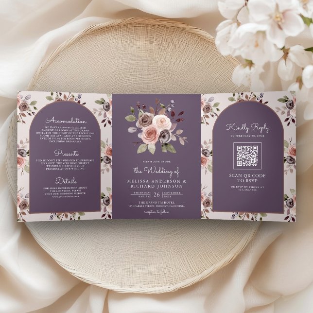 Invitación Tríptica Neutral Taupe Floral QR Code Dusty Purple Wedding (Subido por el creador)