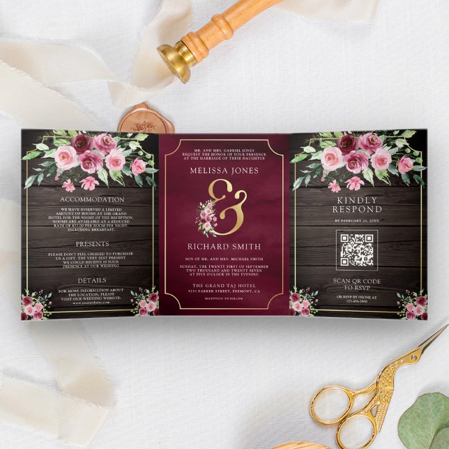 Invitación Tríptica Pink Marsala Floral Ampersand Wood QR Code Boda (Subido por el creador)