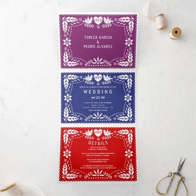 Invitación Tríptica Púrpura, roja, azul papel picado pájaros amorosos  (Interior)