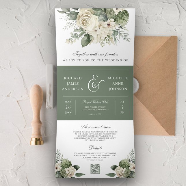 Invitación Tríptica Rosas de marfil: Boda de código QR de floral verde (Subido por el creador)