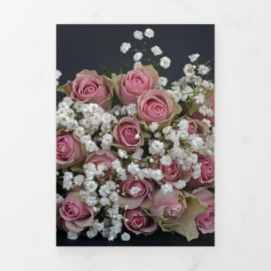 Invitación Tríptica Rosas Pétalos de Rosa Flores Rosadas Blancas Gypso
