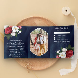 Invitación Tríptica Rosas rojas y magnolias blancas Boda azul marino
