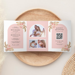 Invitación Tríptica Rosas rosadas sonrojadas Arco de Pampas Boho Códig