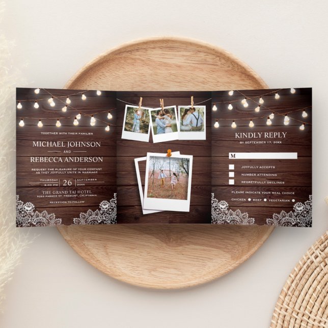 Invitación Tríptica Rustic Barn Wood Lace String Lights Photo Boda (Subido por el creador)