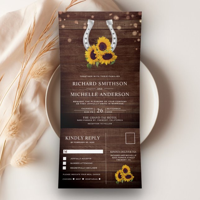 Invitación Tríptica Rústico País Madera Sunflower Horseshoe Boda (Subido por el creador)