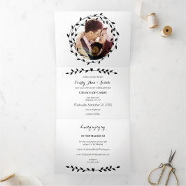 Invitación Tríptica Simple Y Moderno Boda Blanco Y Negro Tri-Fold Inv