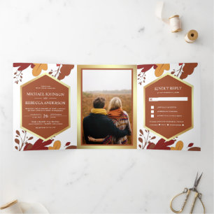 Invitación Tríptica Terracotta, Naranja ruso, deja a Boda de follaje