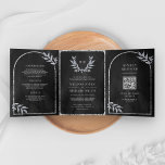 Invitación Tríptica Wreath de Laurel de plata deja Boda gris de carbón<br><div class="desc">Sorprenda a sus invitados con esta elegante invitación de boda, que incluye una hermosa rama de hojas de plata con código QR para RSVP en línea. Simplemente agregue los detalles de su evento en esta plantilla fácil de usar y adorne esta tarjeta con su foto favorita para convertirla en una...</div>