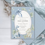 Invitación Un Babysauraus está en camino Cumpleaños de bebé a<br><div class="desc">Un tema de babysaurus está en camino con dinosaurios bebé acuarela,  un lazo azul,  follaje y un marco azul escarchado elegante.  El acabado de lunares azul y crema complementa este diseño adorable.  100% de satisfacción del cliente con “Zazzle”</div>
