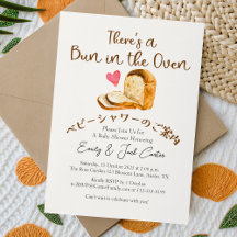 Un bollo en la acuarela del corazón del pan en hor