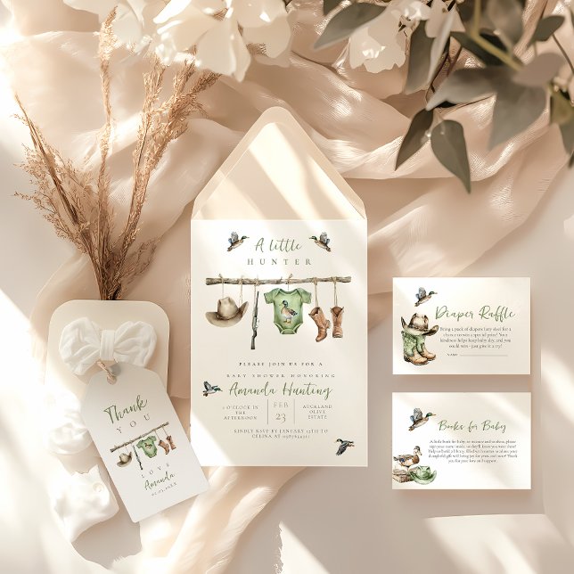 Invitación Un cazador está en camino a la ducha de bebé (a little hunter is on the way baby shower invitation
)