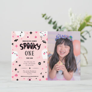 Invitación Un chica de halloween con miedo rosa