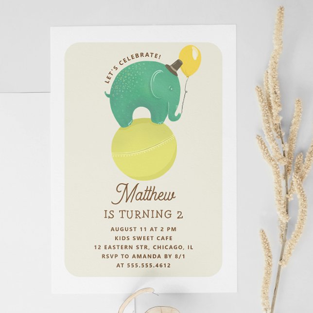 Invitación Un elefante verde lindo. cumpleaños de niños peque (Subido por el creador)
