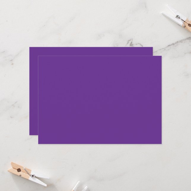 Invitación un fondo morado con (Anverso/Reverso In Situ)