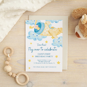Invitación Un niño de cumpleaños de avión amarillo arriba y l