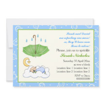 Un niño pequeño que duerme, espolvorea azul y verd