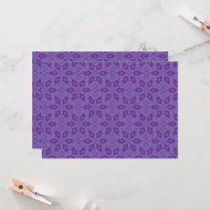 Invitación Un papel de envoltura blanco con un patrón repetid