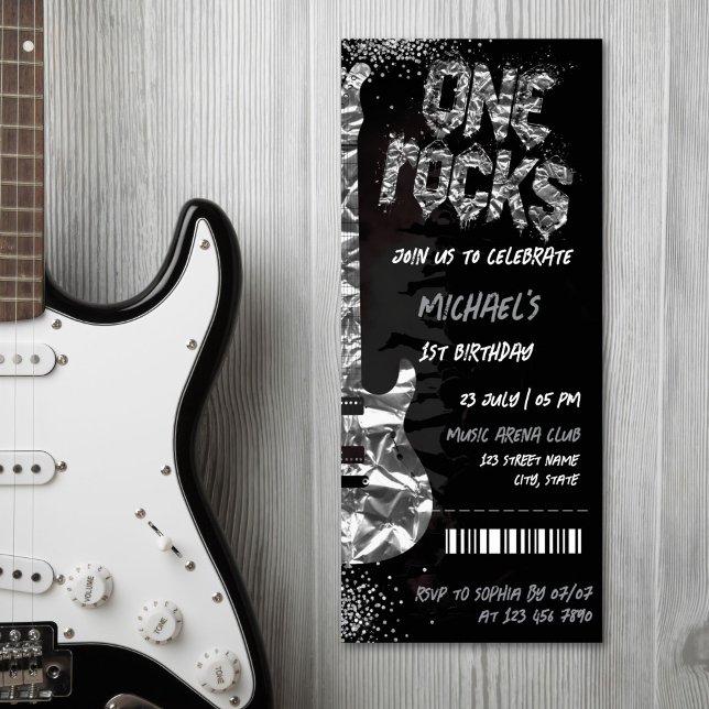 Invitación Un partido musical con temas de música One Rocks C (SILVER ELECTRIC GUITAR WITH GLITTER ON THE BLACK BACKGROUND ROCK CONCERT INVITATION)