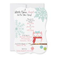 Un pequeño ángel de nieve