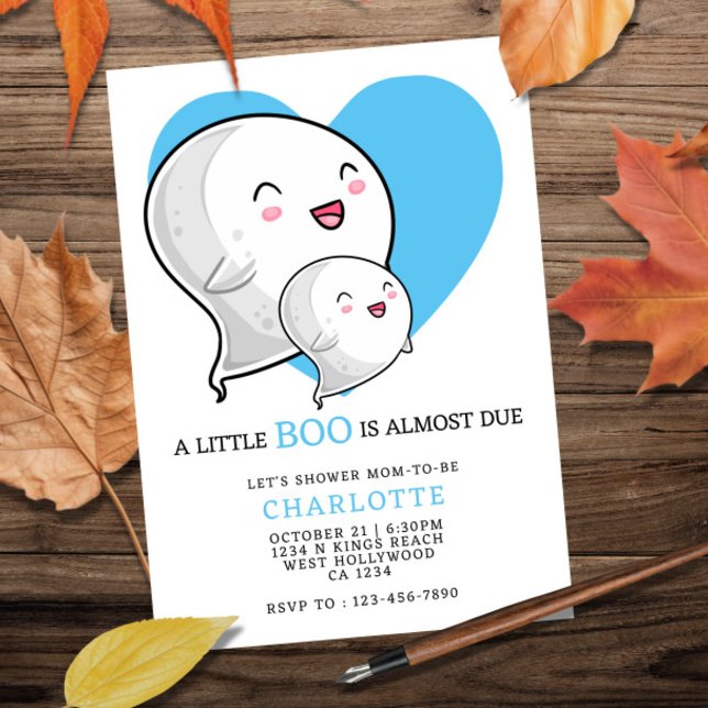 Invitación Un pequeño chicle casi se espera en Baby Shower de (A Little Boo is Almost Due Halloween Baby Shower Invitation from Ricaso. Blue love heart & ghost 
)
