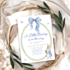Invitación Un Pequeño Conejito Muy Agradable Está En Camino D