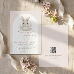 Invitación Un pequeño conejo elegante Baby Shower con Arco