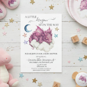Invitación Un pequeño dragón durmiendo en un Baby Shower en l