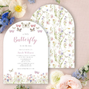 Invitación Un pequeño jardín de flores silvestres de mariposa