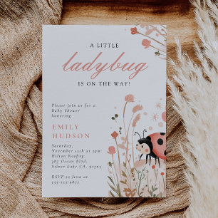 Invitación Un Pequeño Ladybug Está En Camino De Baby Shower