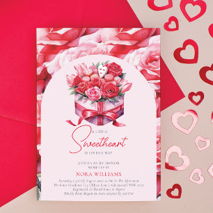 Invitación Un poco de Baby Shower del Arco Floral Rojo