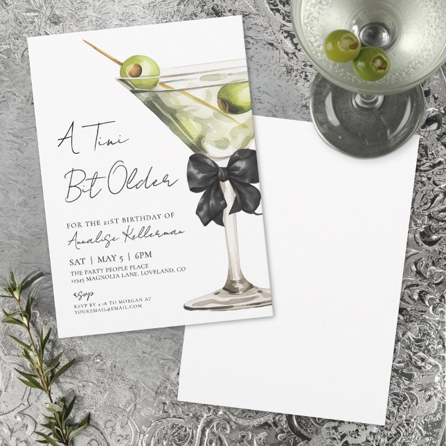Invitación Un poco más grande Cumpleaños Bow Martini de Tini (A Tini Bit Older Bow Martini Birthday Party Invitation)