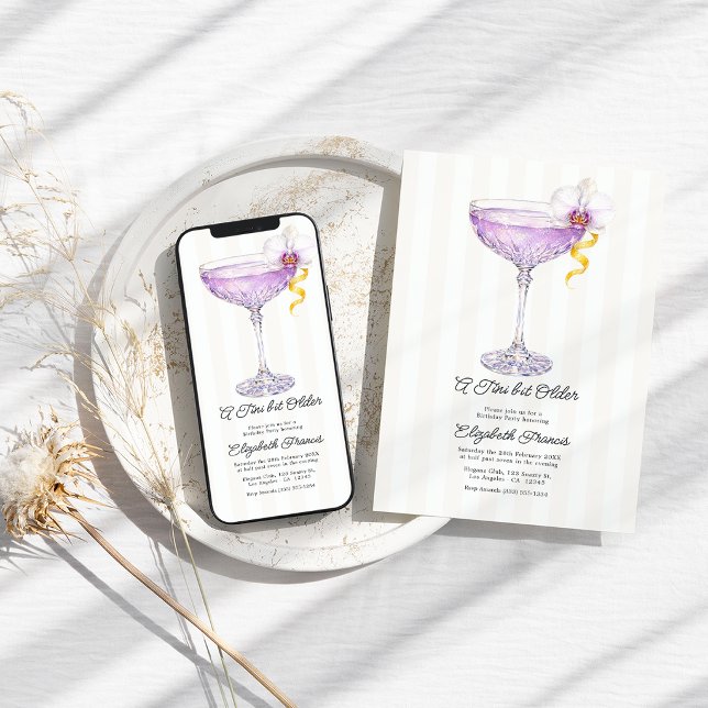 Invitación Un Poco Más Viejo Martini Morado Cumpleaños de Luj (A Tini Bit Older Purple Martini Luxury Birthday Invitation)
