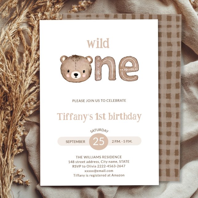 Invitación Un primer cumpleaños de Cute Little Bear silvestre (Wild One minimalistic 1st Birthday Invitation | Neutral Baby Bear Party Invite)