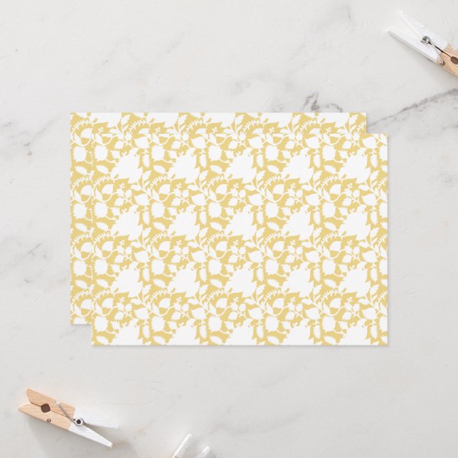 Invitación Una alfombra amarilla con un motivo de repetición  (Anverso/Reverso In Situ)