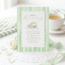 Una Bebé está en Preparación Fiesta de Bebé de Té 