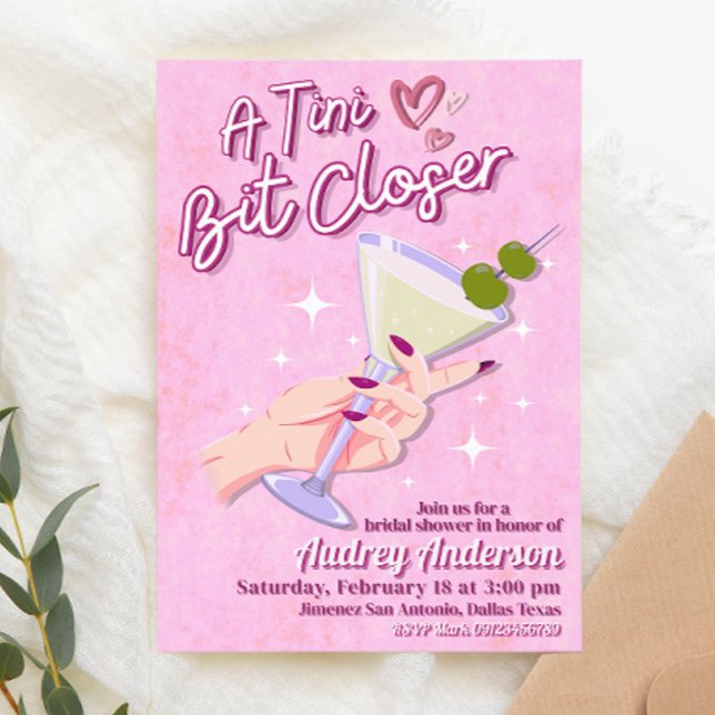 Invitación Una ducha martinita martinita más cercana (A Tini Bit Closer Martini Bridal Shower Invitation)