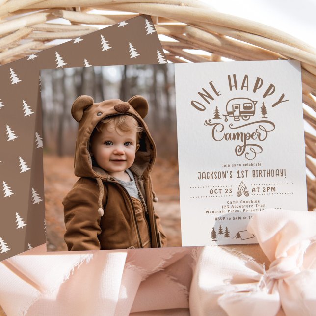 Invitación Una foto de primer cumpleaños de un Camper Feliz (Subido por el creador)