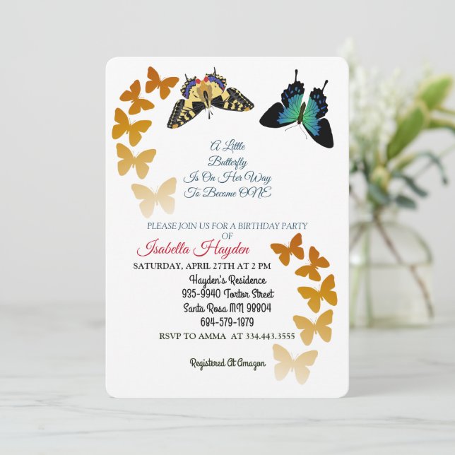 Invitación Una Mariposa Pequeña Está En Camino De Cumpleaños  (Anverso de pie)
