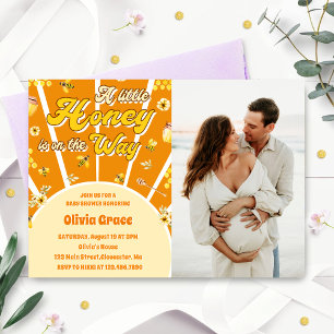 Invitación Una Miel Pequeña Está En Camino De La Foto De Baby