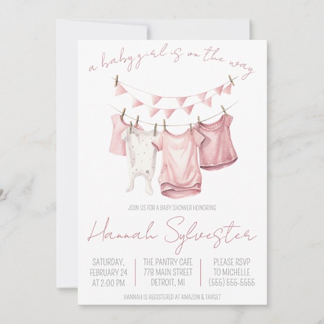 Invitación ¡Una niña está en camino! Clothesline Baby Shower (Anverso)