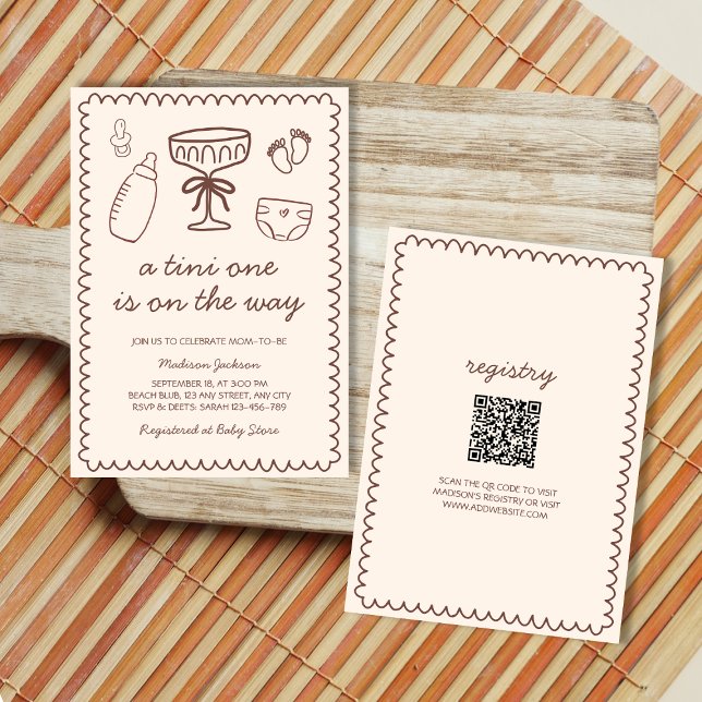 Invitación Una Tini En El Camino De La Jugadora Baby Shower (A Tini One On The Way Playful Baby Shower Invitation)