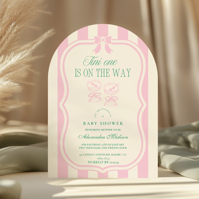 Invitación Uno De Tini Rosado Está En Camino De Baby Shower (Subido por el creador)