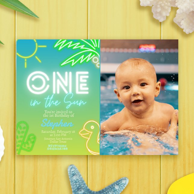 Invitación Uno en el Sol - Fiesta en la Piscina (One in the Sun - Pool Party Landscape Invitation with Photo Picture)