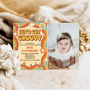 Invitación Vamos a conseguir el arcoiris retro Groovy foto de