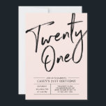 Invitación Veintiuno | Fiesta de cumpleaños moderna de 21 año<br><div class="desc">Celebra tu día especial con esta sencilla y elegante invitación de cumpleaños número 21. Este diseño presenta una tipografía de pincel elegante con un diseño limpio en una combinación de colores negro y rosa pálido. Más diseños disponibles en mi tienda BaraBomDesign.</div>