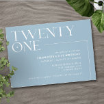 Invitación Veintiuno | Rayo azul claro Simple Airy 21º cumple<br><div class="desc">Invitaciones modernas para el 21º cumpleaños con el título "veintiuno" en un tipo de acento. Diseño fuera del centro sobre un fondo azul pálido.</div>