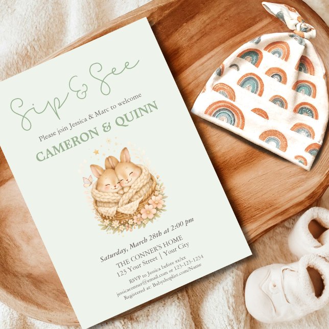 Invitación Verde Salvia Dos Conejitos Gemelos Sorbo y Ver (Subido por el creador)