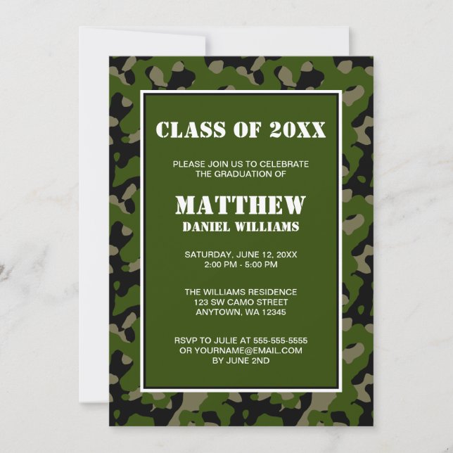 Invitación verde y negra de la graduación de Camo (Anverso)