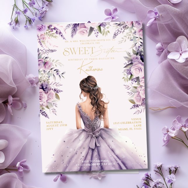 Invitación Vestido de Lavanda Dulces 16 Dieciséis Flores Púrp (Lavender Sweet 16 Sixteen Purple Dress Floral Invitation
)