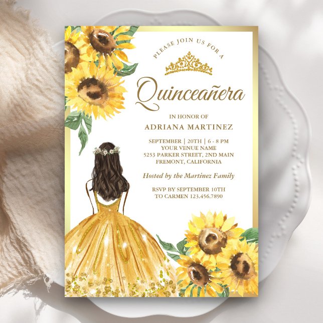 Invitación Vestido floral amarillo girasoles dorado quinceane (Subido por el creador)